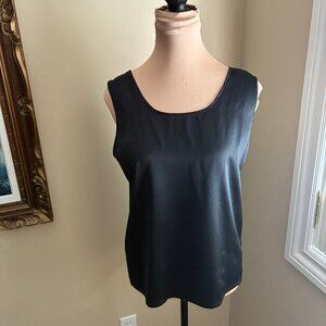 Liz Claiborne Black Silk Top M